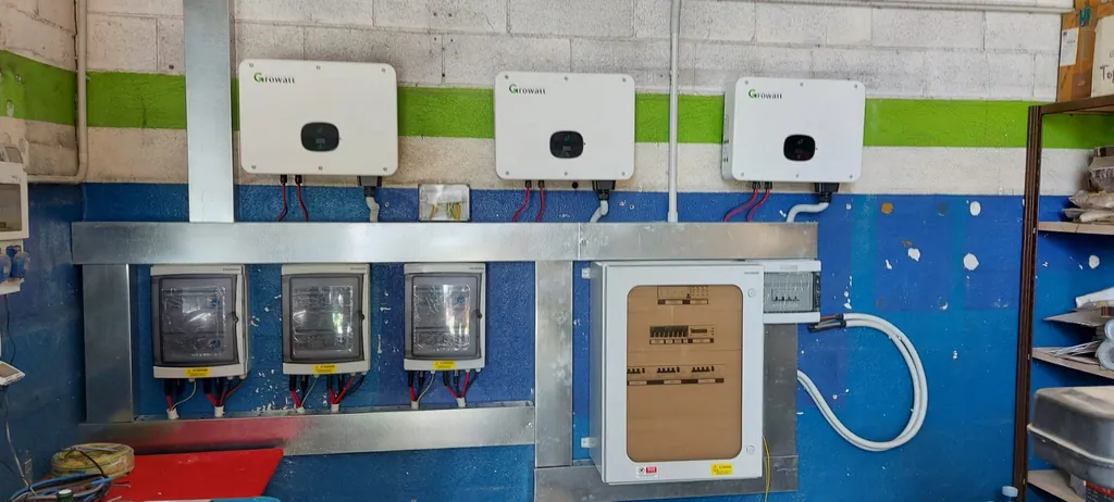 Inverter fotovoltaici e quadri di protezione installati da Elettrica Ferretti